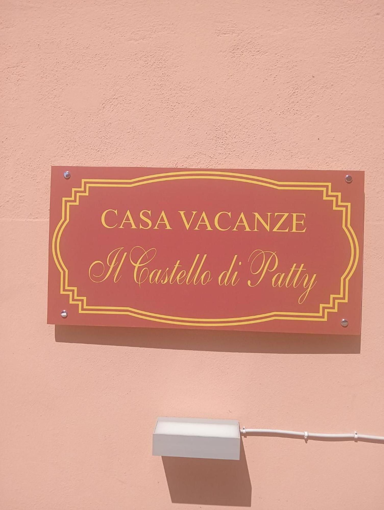 Il Castello Di Patty Appartement Catánia Buitenkant foto